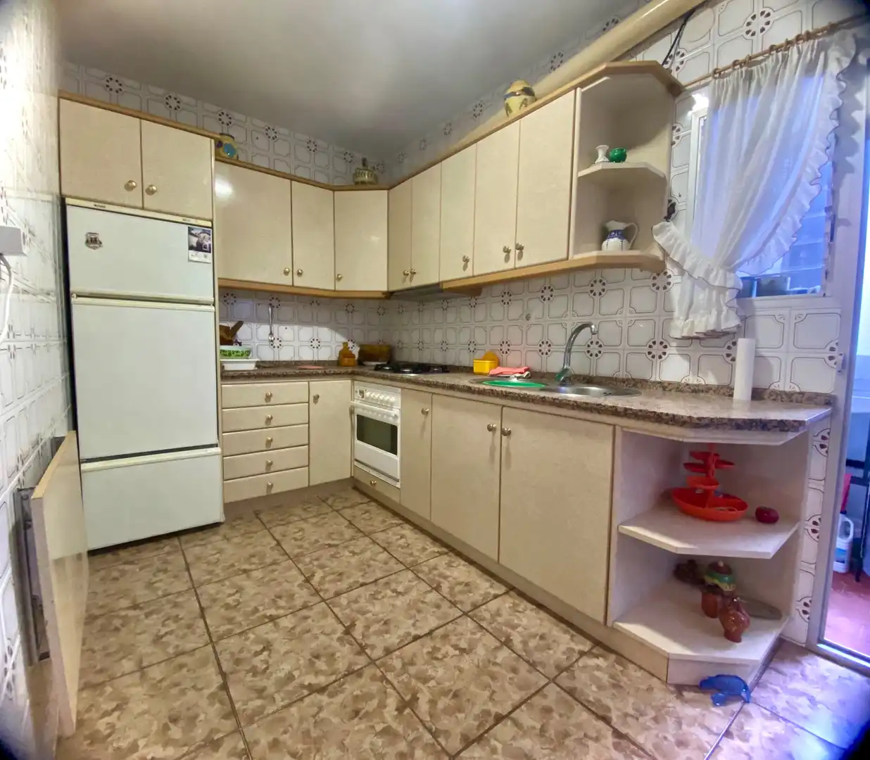 Cocina de Piso en venta en Priego de Córdoba con Trastero, Amueblado y Horno