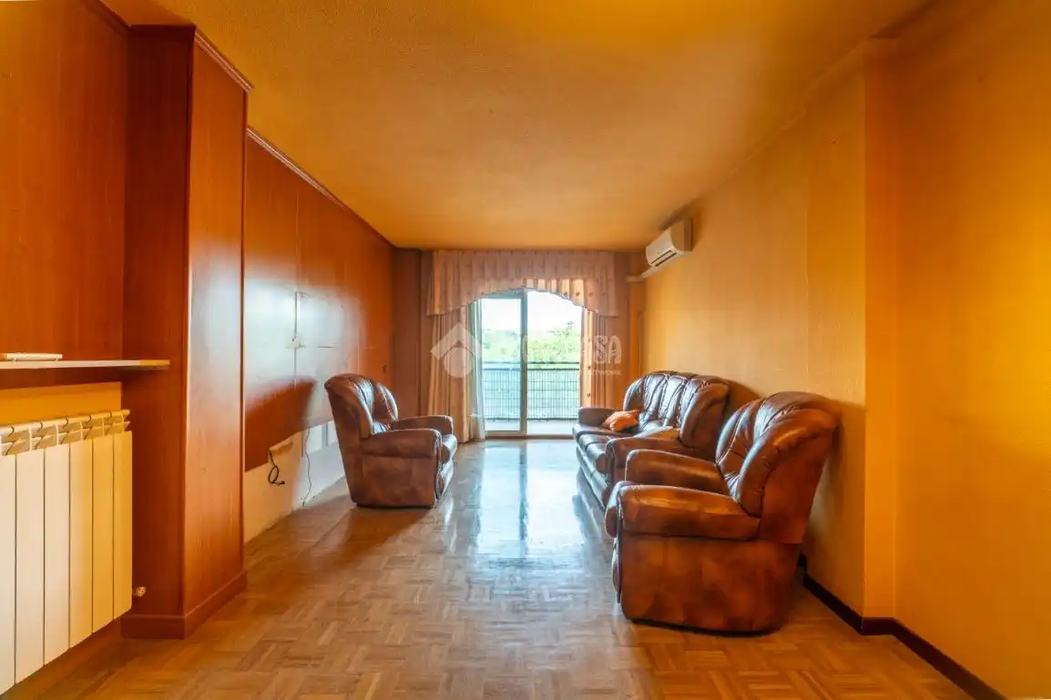 Sala d'estar de Pis en venda en Rivas-Vaciamadrid amb Aire condicionat, Parquet i Terrassa