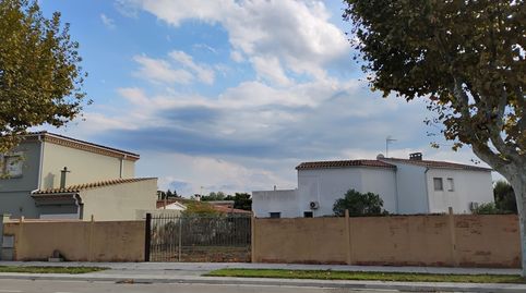 Foto 4 de Terreno en venta en Calle Montgrí, Montgrí, Empuriabrava