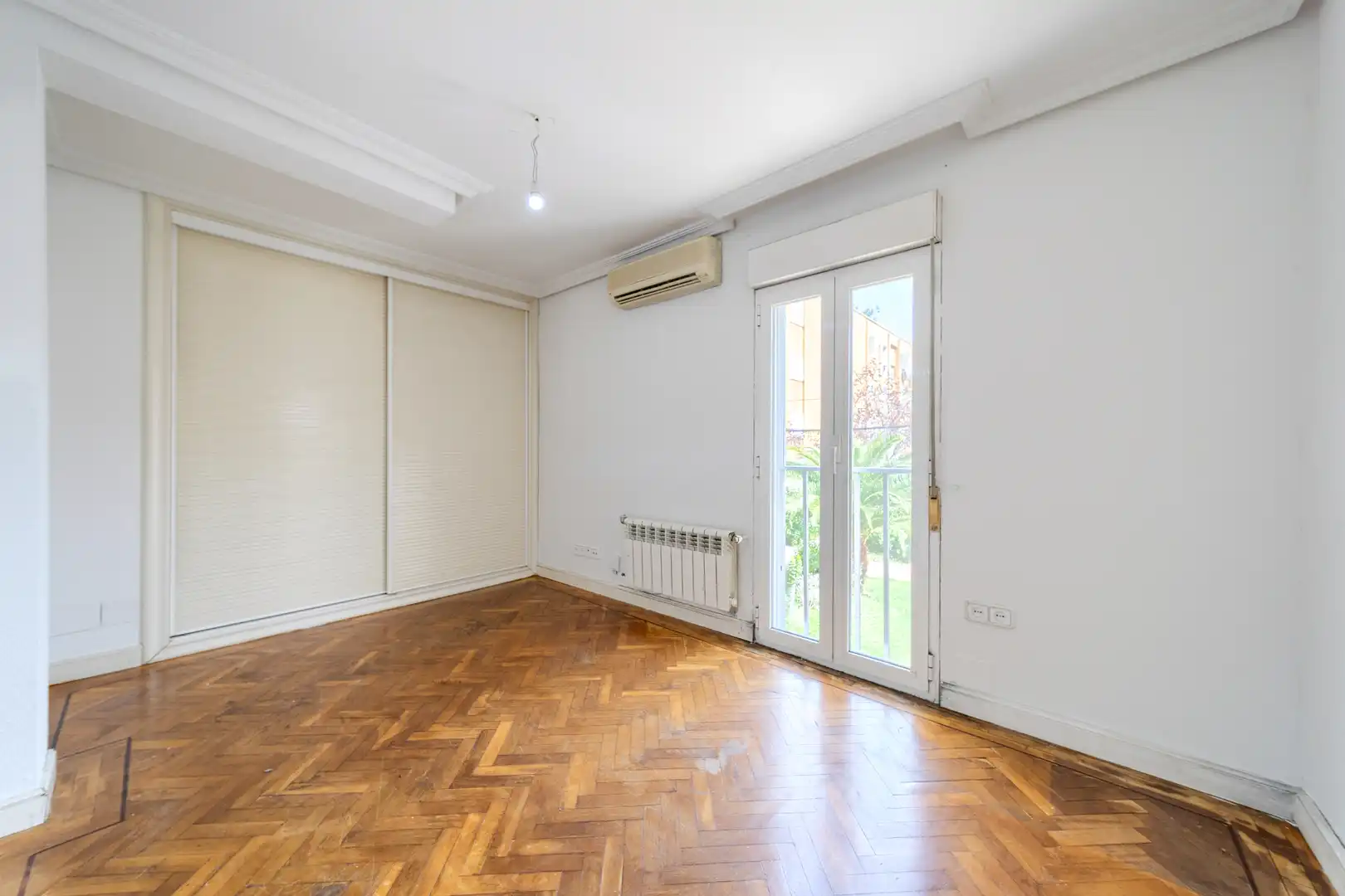 Habitación de Casa adosada en venta en Madrid con Aire acondicionado, Calefacción y Terraza