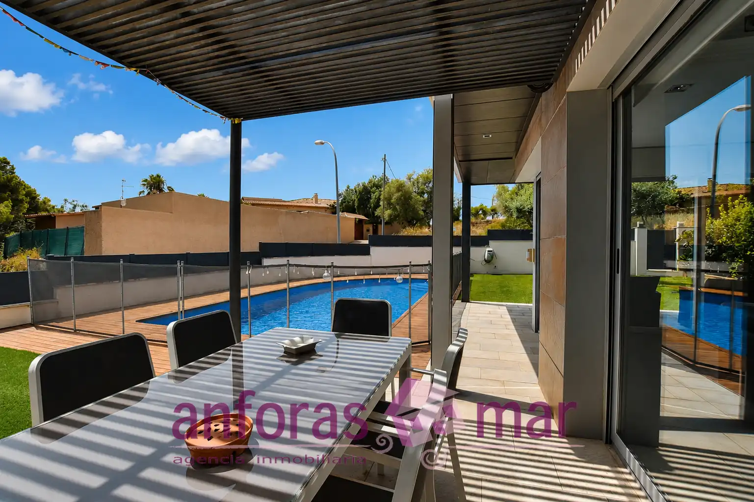 Terrassa de Casa o xalet en venda en El Vendrell amb Aire condicionat, Calefacció i Jardí privat