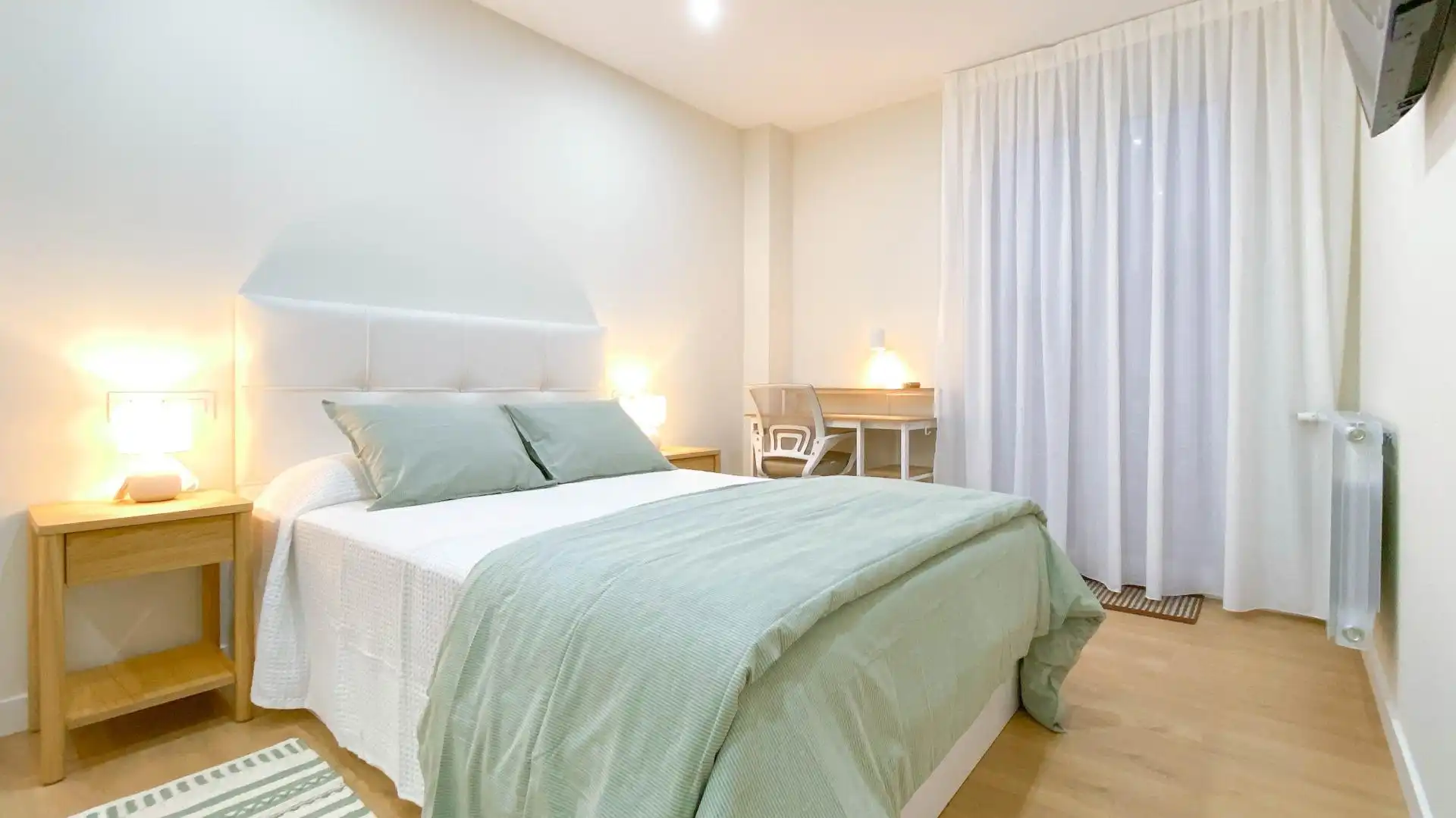 Habitación de Piso de alquiler en Santander con Calefacción, Amueblado y Balcón
