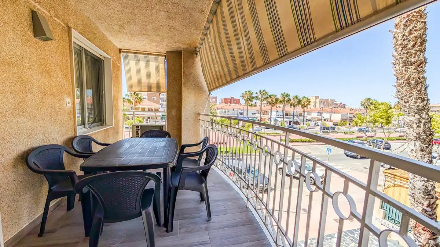 Terrasse von Wohnung zum Verkauf in Santa Pola mit Klimaanlage, Terrasse und Möbliert