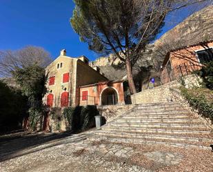 Vista exterior de Casa o xalet en venda en Cuenca Capital amb Calefacció, Jardí privat i Terrassa