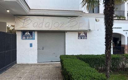 Vista exterior de Local en venda en Badajoz Capital