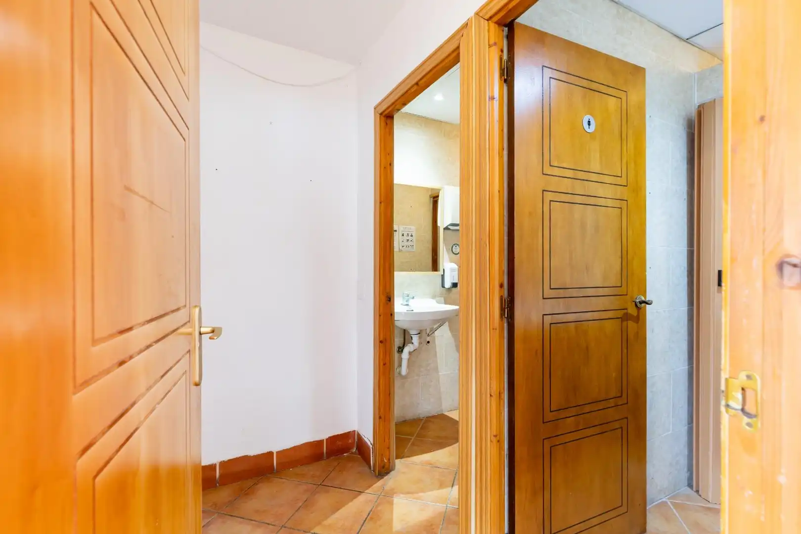 Commercial properties for rent in Calvià  with Air Conditioner and Terrace