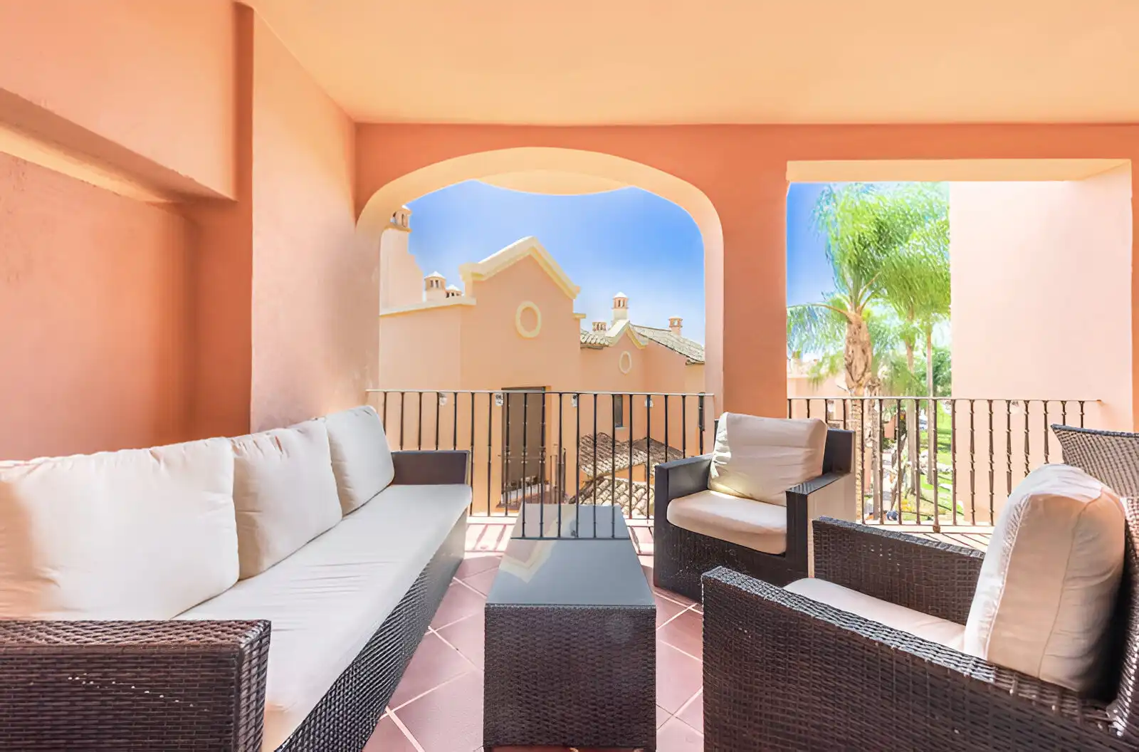 Casa a schiera con piscina in vendita a Estepona Pueblo, imagen 4