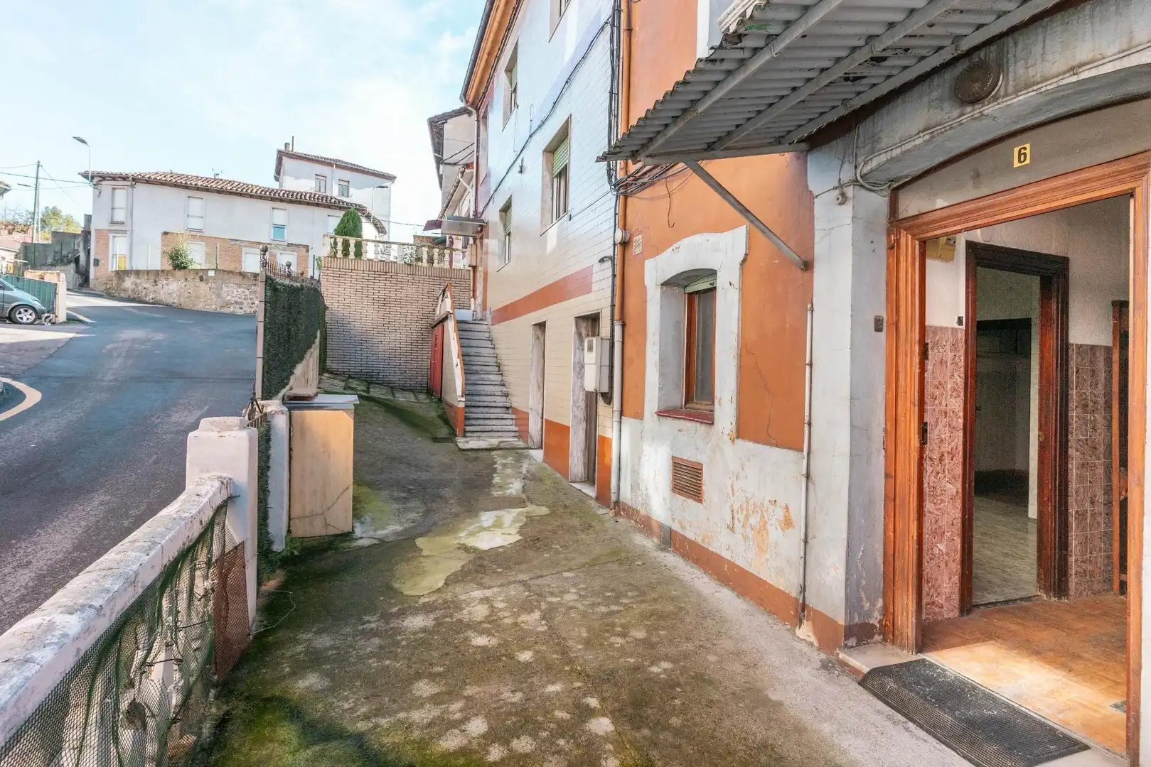Gebäude zum Verkauf in Calle de Valentín Ochoa, 4, La Felguera