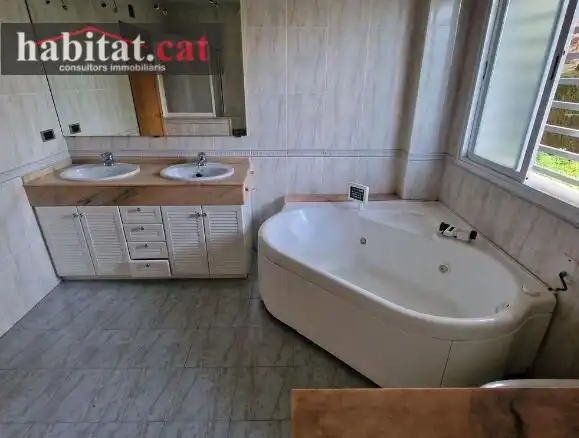 Casa con jardín en venta en Sant Esteve Sesrovires, imagen 8