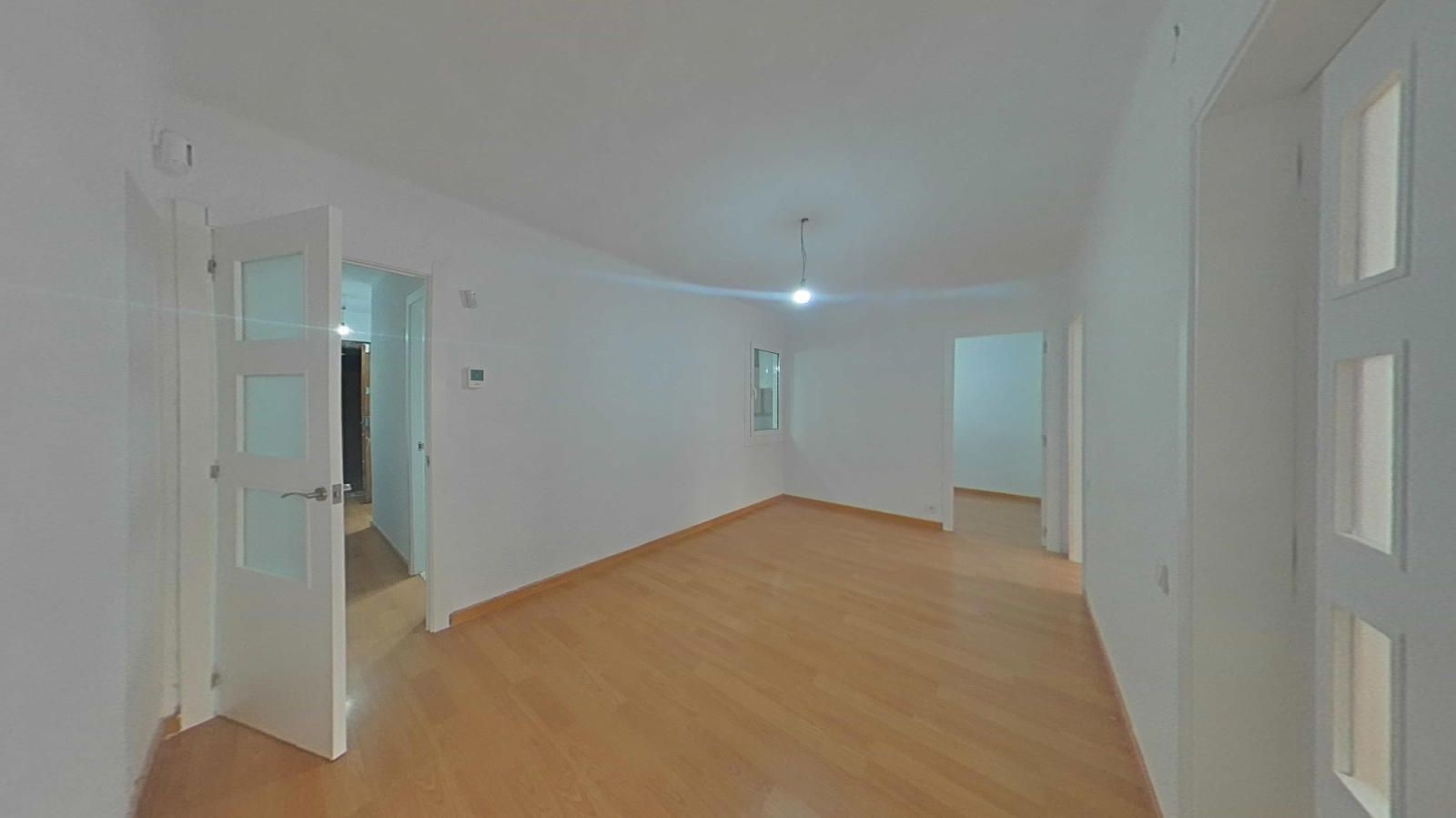 Flat for sale in Barberà del Vallès  with Parquet flooring