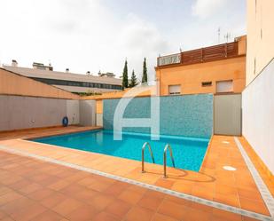 Schwimmbecken von Wohnung miete in Sant Feliu de Llobregat mit Klimaanlage und Terrasse