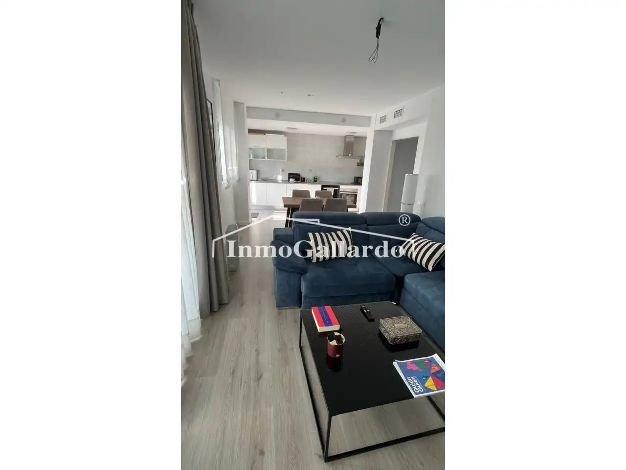 Living room of Flat for sale in Málaga  with Terrace, Storage room and Alarm