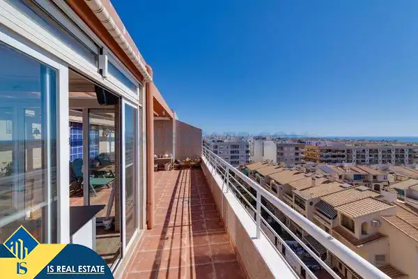 Vista exterior de Dúplex en venda en Pueblo