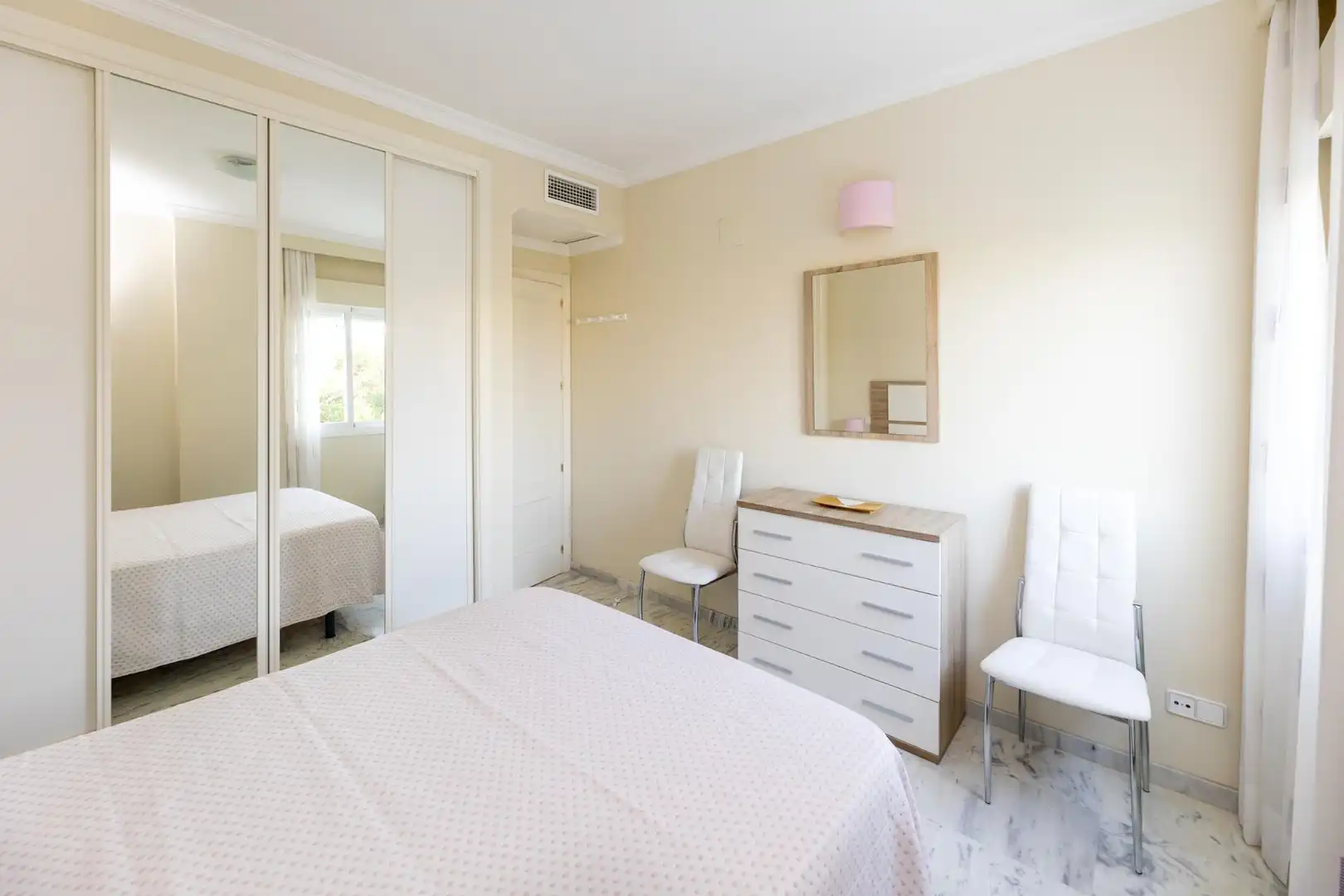 Bedroom of Flat for sale in Motril  with Air Conditioner, Private garden and Terrace