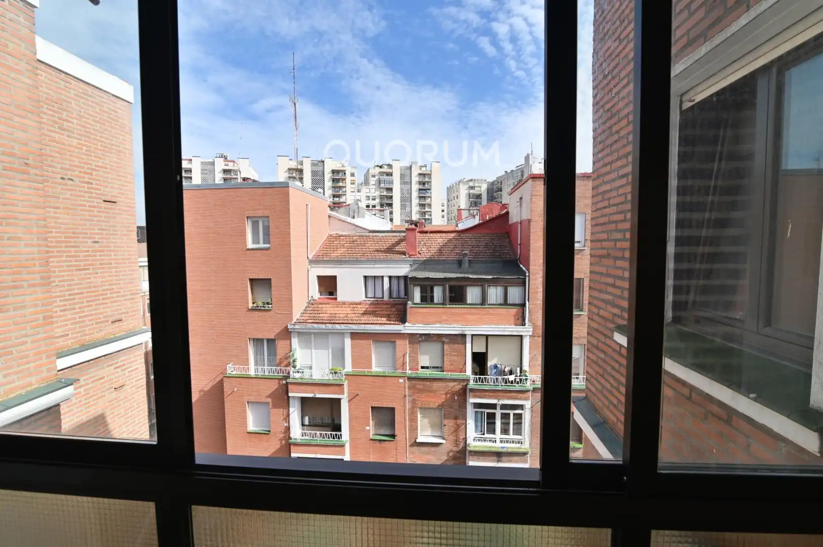 Vista exterior de Pis en venda en Bilbao  amb Calefacció i Terrassa