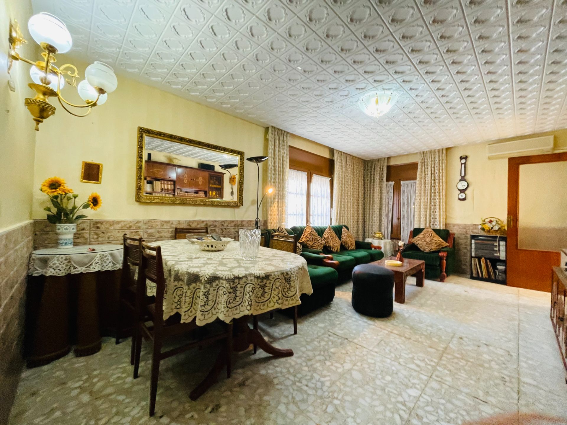 Esszimmer von Einfamilien-Reihenhaus zum Verkauf in Remolinos mit Terrasse und Möbliert