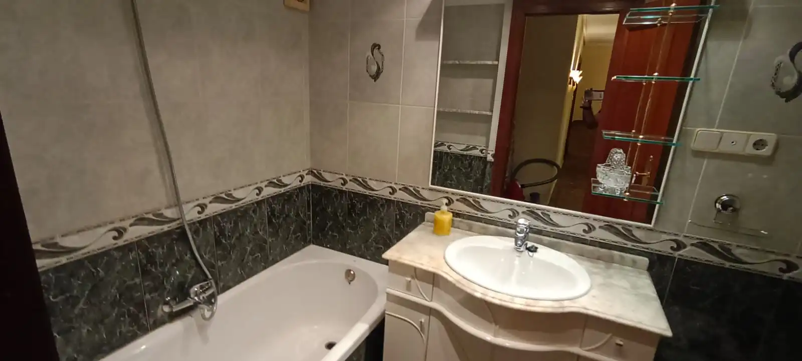 Bany de Pis en venda en Tavernes Blanques amb Balcó