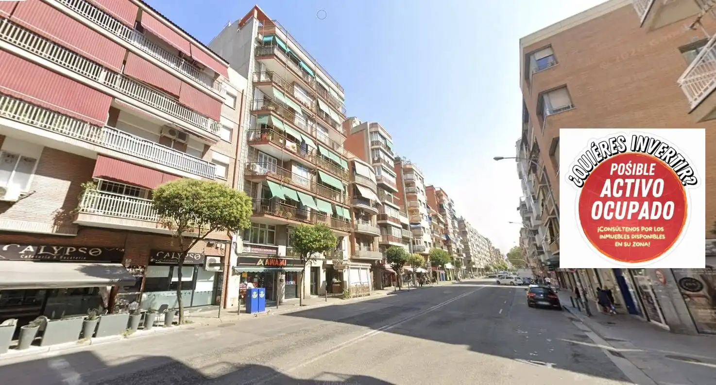 Pis amb terrassa en venda a Avenida ALFONS XIII