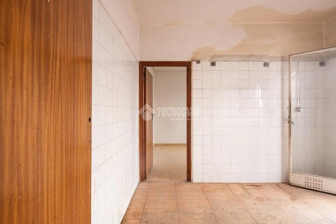 Piso en venta en Granada con Balcón