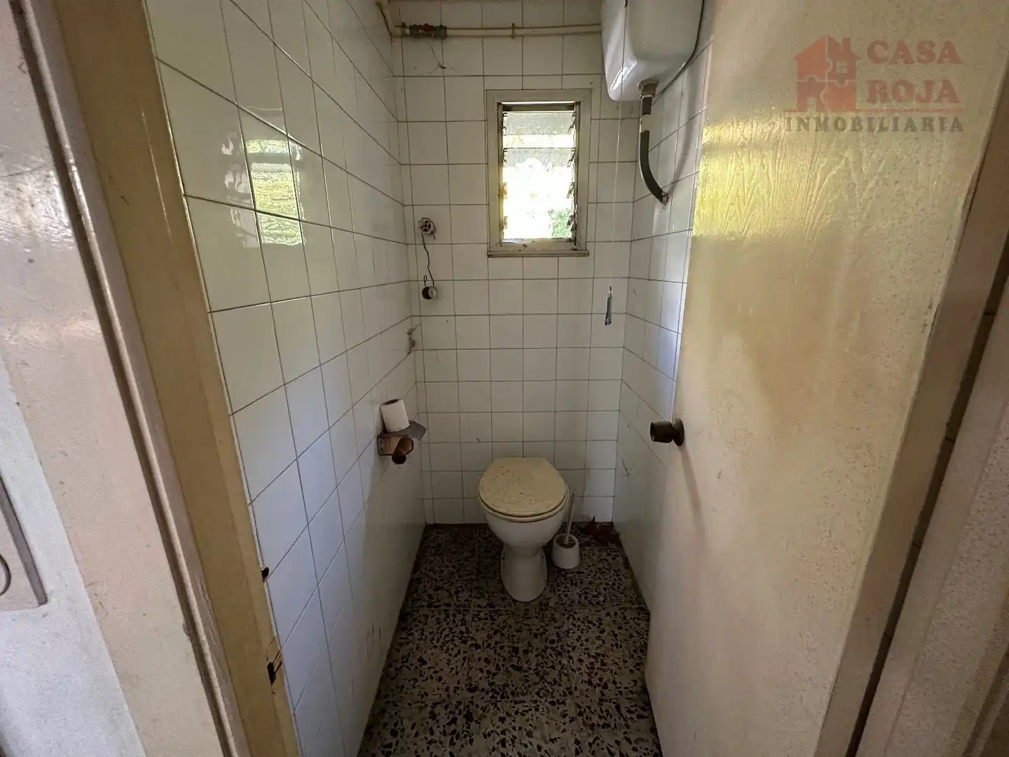 Badezimmer von Fabrikhallen zum Verkauf in Moaña