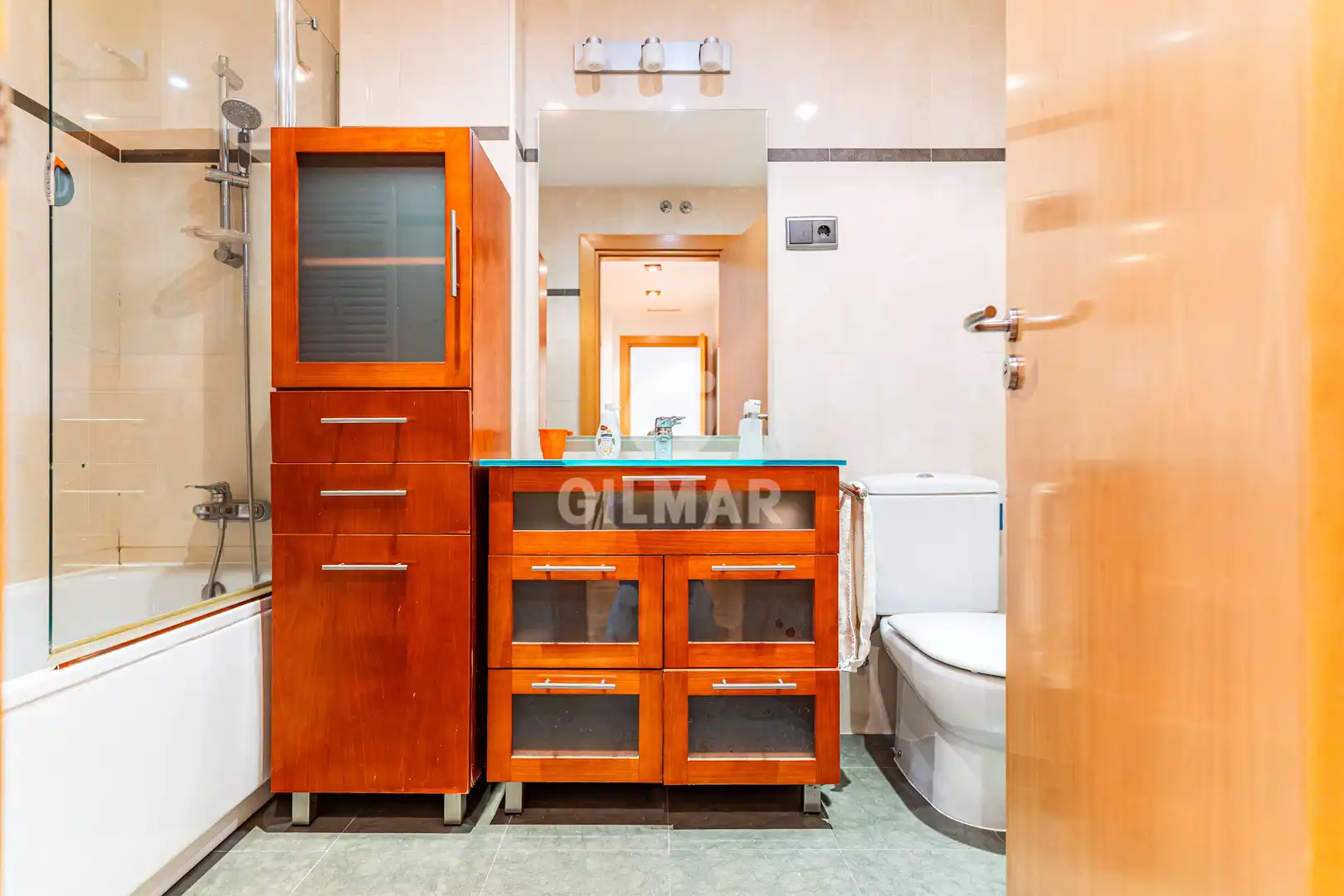 Bathroom of Flat for sale in Madrid  with Heating, Private garden and Storage room