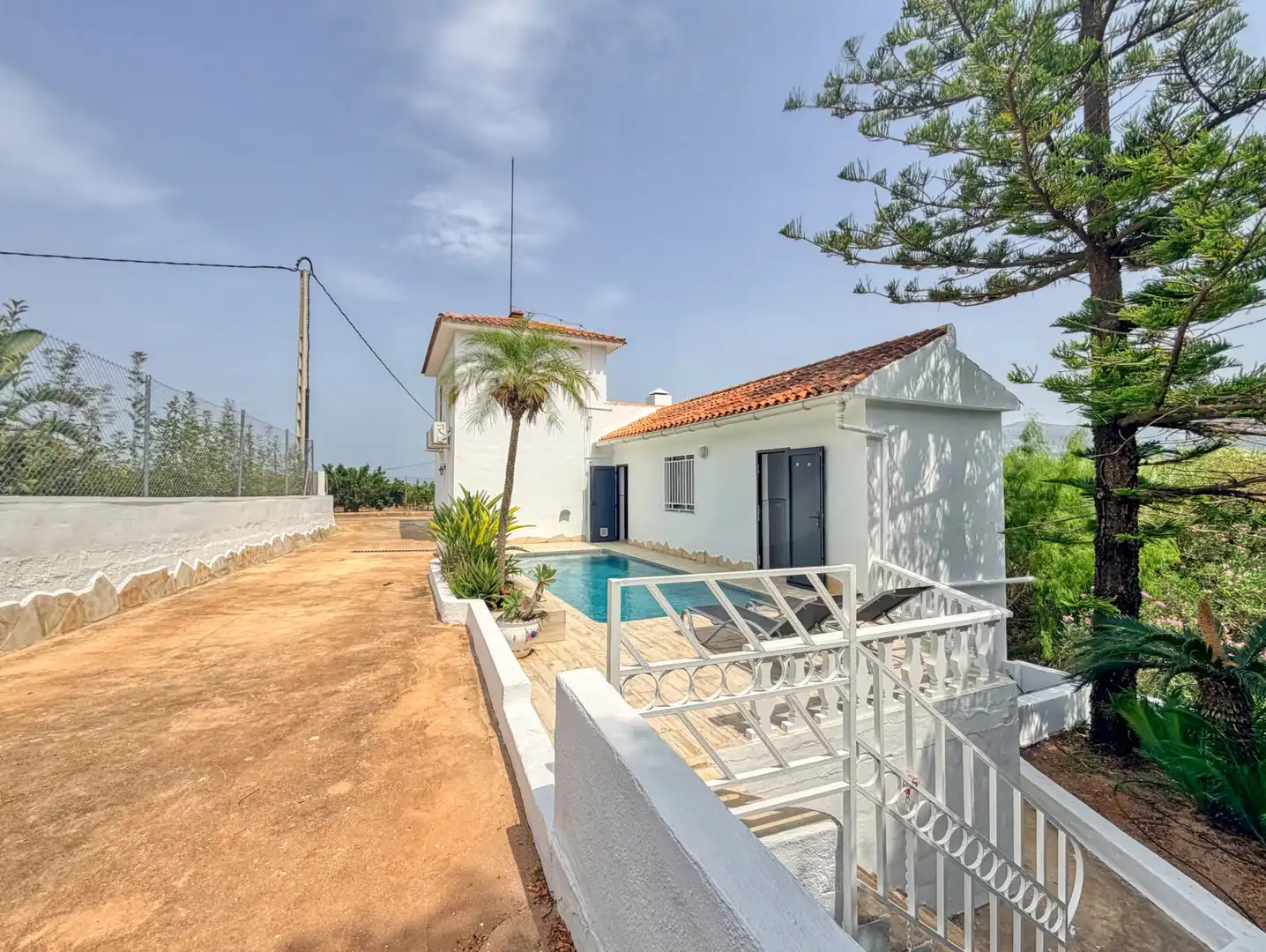 Vista exterior de Casa o xalet en venda en Pego amb Aire condicionat, Calefacció i Terrassa