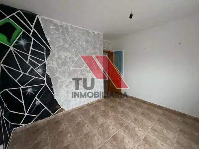 Houses for sale in Huecas  with Storage room, Swimming Pool and Alarm