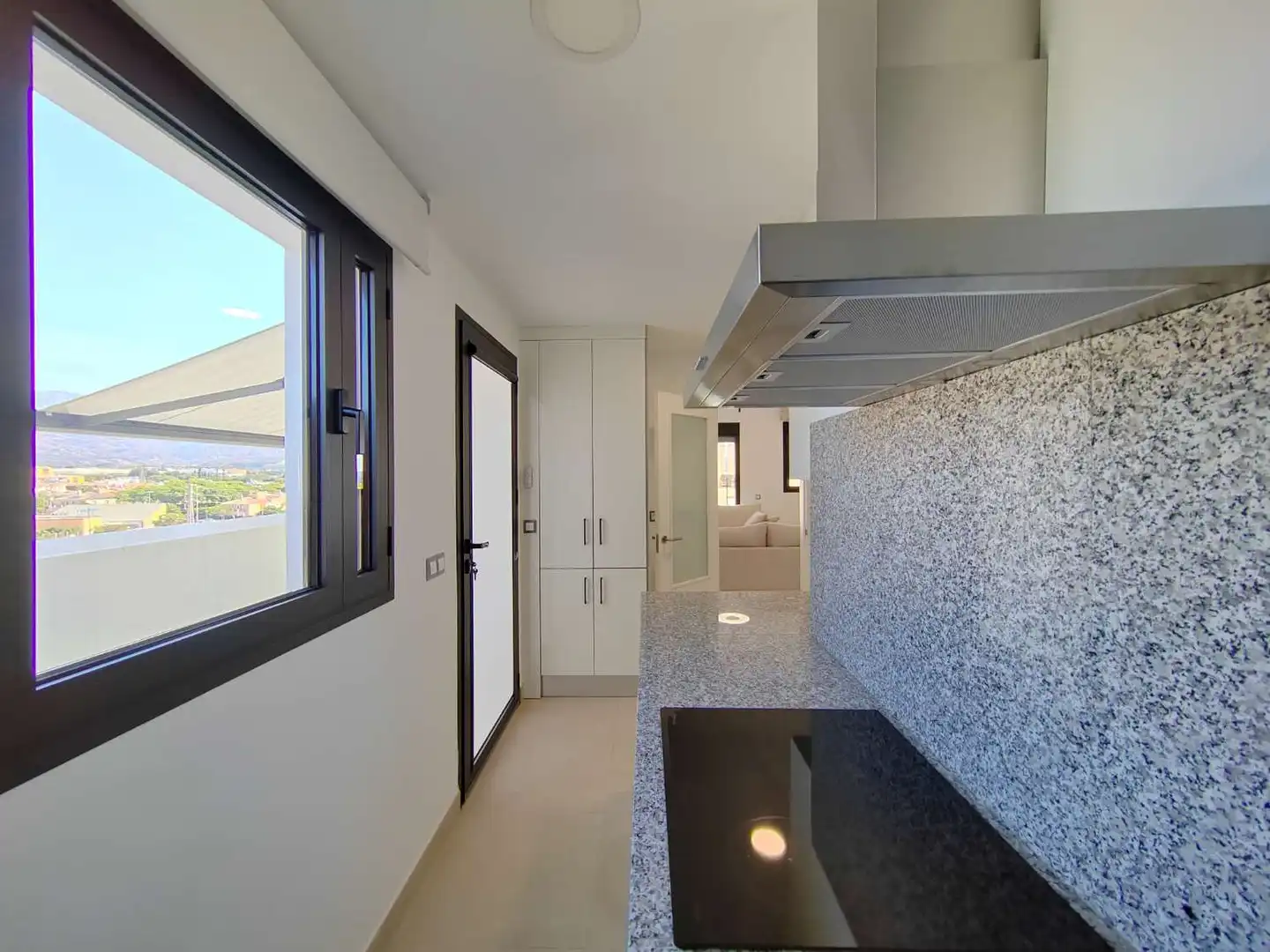Kitchen of Attic for sale in Vélez-Málaga  with Air Conditioner, Swimming Pool and Internet