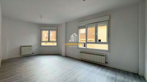 Piso en venta en Lardero.