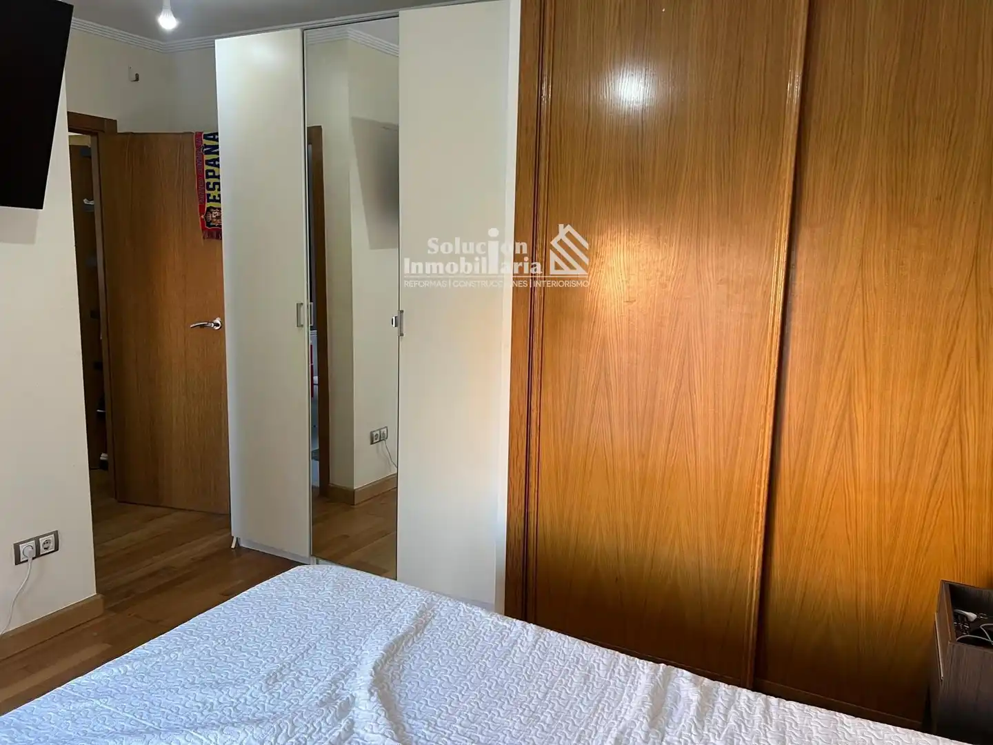 Dormitori de Apartament en venda en Salamanca amb Calefacció, Terrassa i Moblat