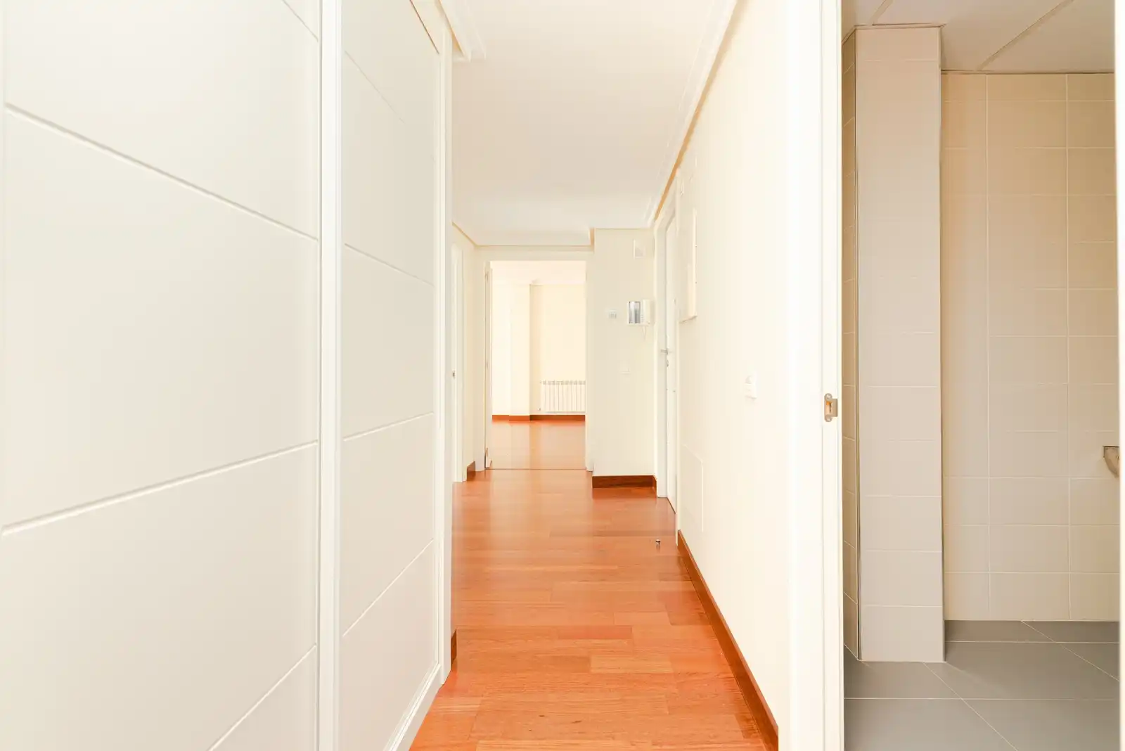 Wohnung zur Miete in Boadilla del Monte mit Klimaanlage, Heizung und Gemeinschaftspool