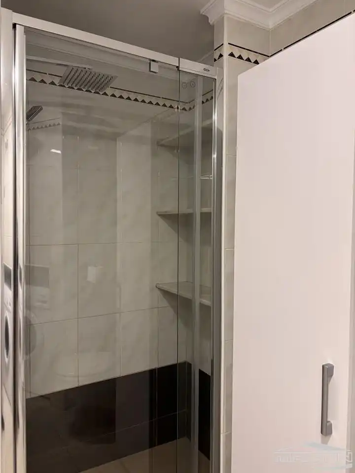 Baño de Estudio de alquiler en Torrox con Aire acondicionado, Trastero y Piscina