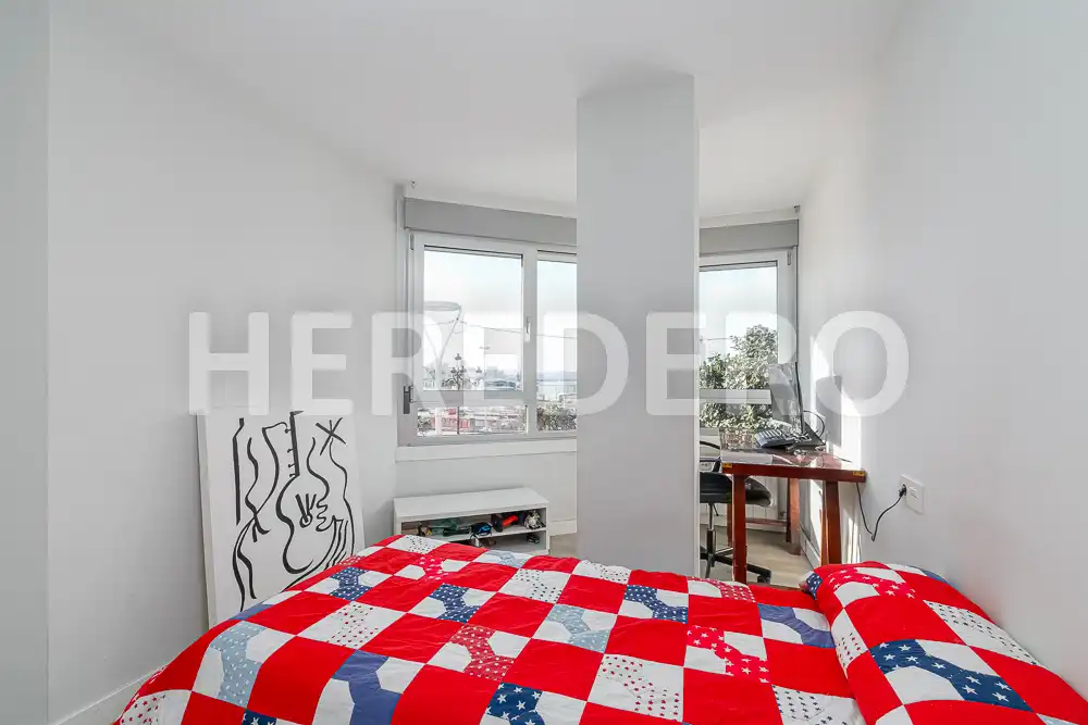 Schlafzimmer von Wohnung zum Verkauf in Vigo  mit Heizung und Parkett