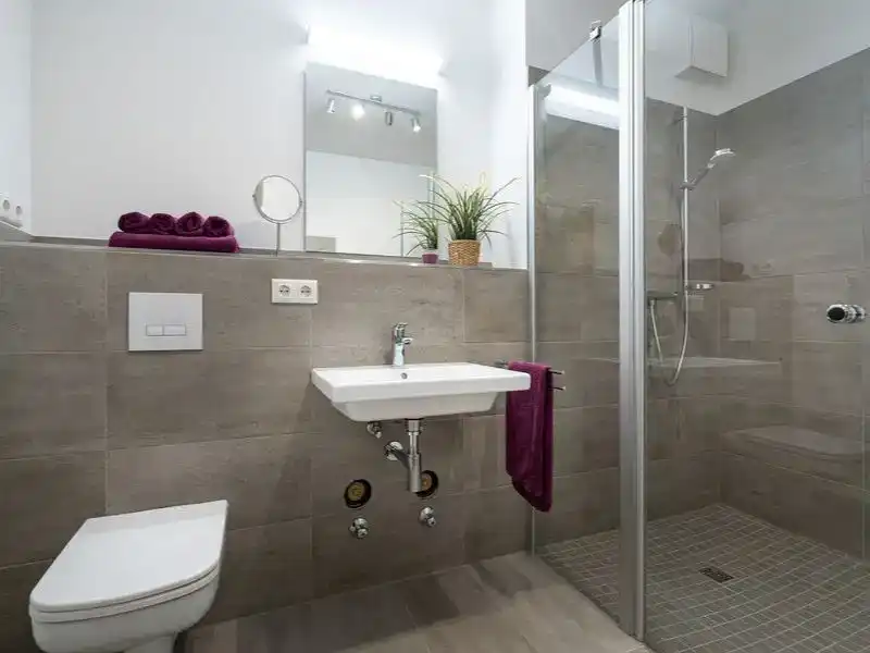 Badezimmer von Wohnungen zur Miete in Torredembarra