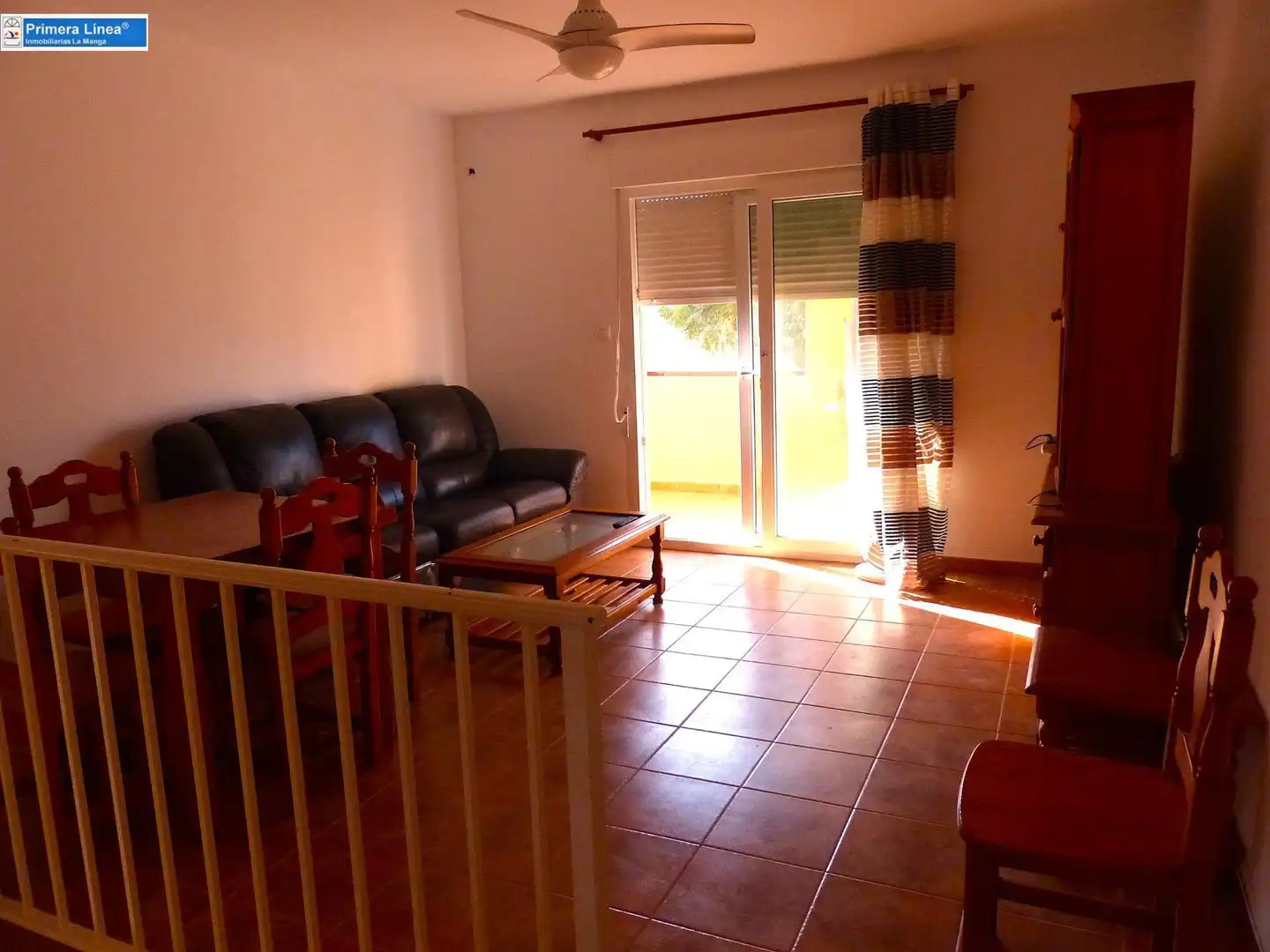 Sala d'estar de Casa o xalet en venda en Cartagena amb Jardí privat, Terrassa i Traster