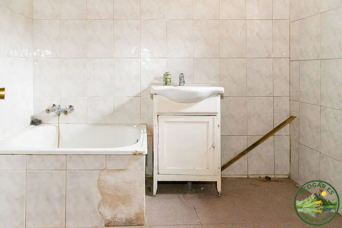 Baño de Casa o chalet en venta en Fabero con Jardín privado y Trastero