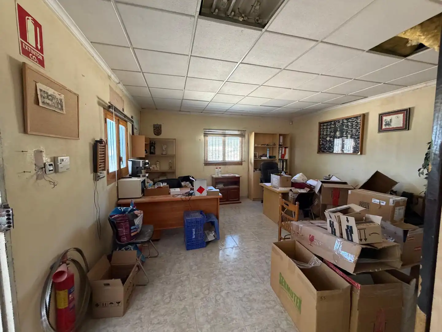 Fabrikhallen zum Verkauf in Jumilla