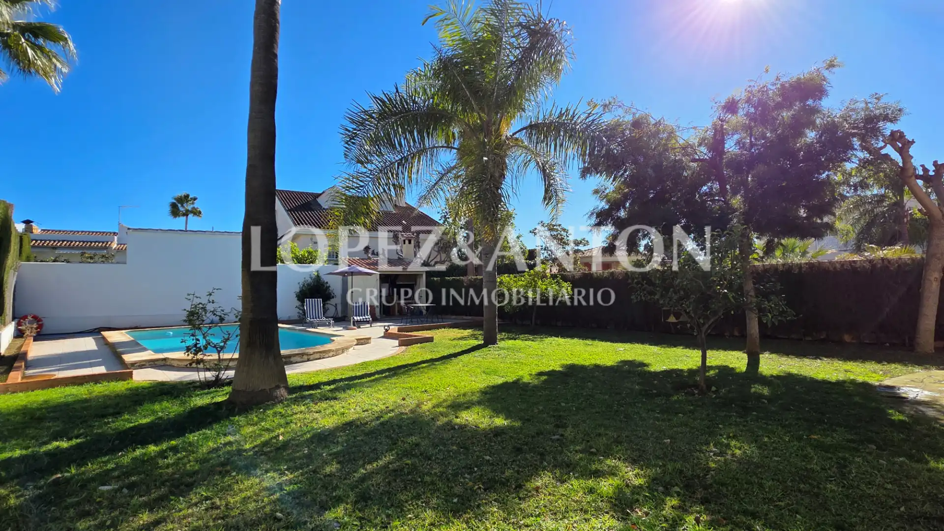 Exterior view of Houses for sale in L'Eliana  with Air Conditioner, Heating and Private garden