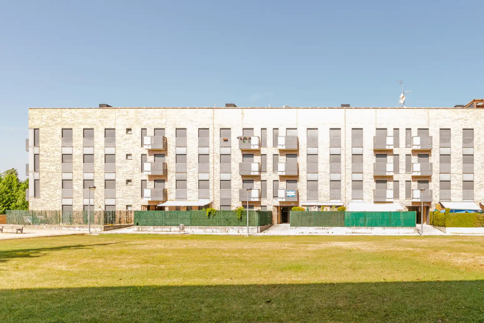 Vista exterior de Piso en venta en  Pamplona / Iruña con Calefacción, Jardín privado y Parquet