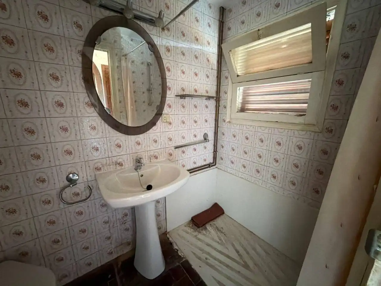 Badezimmer von Haus oder Chalet zum Verkauf in Olot mit Klimaanlage, Heizung und Privatgarten