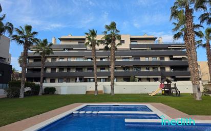 Swimming pool of Flat for sale in Vilanova i la Geltrú  with Air Conditioner, Heating and Private garden