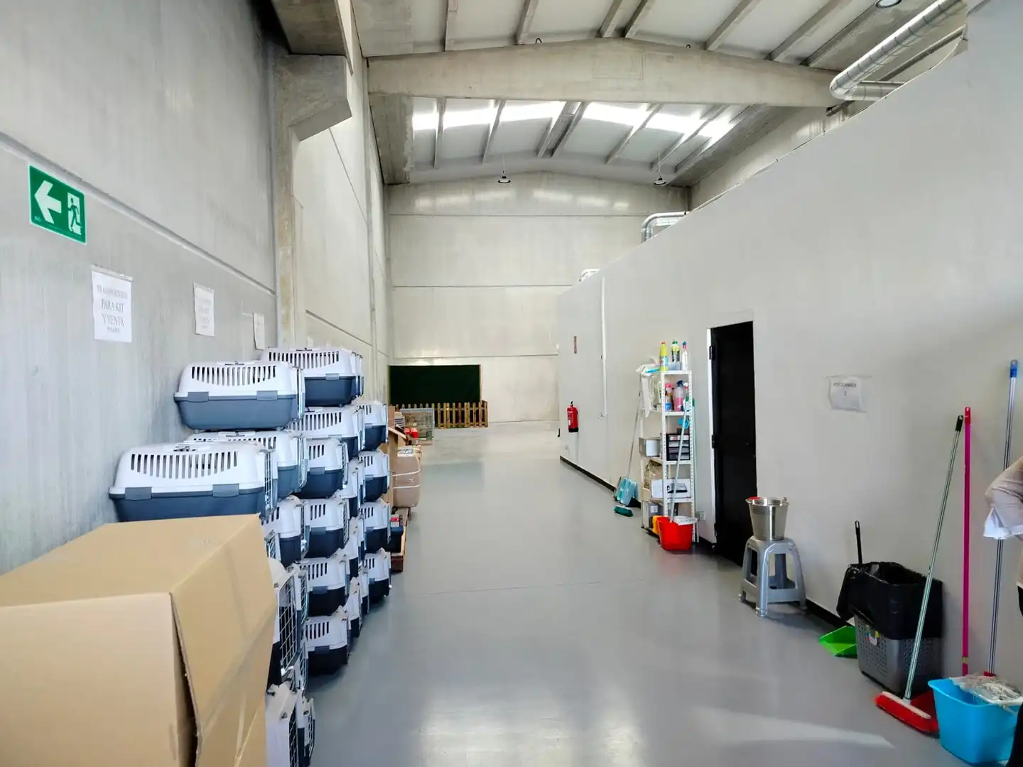 Nave industrial en traspaso en Parla con Calefacción