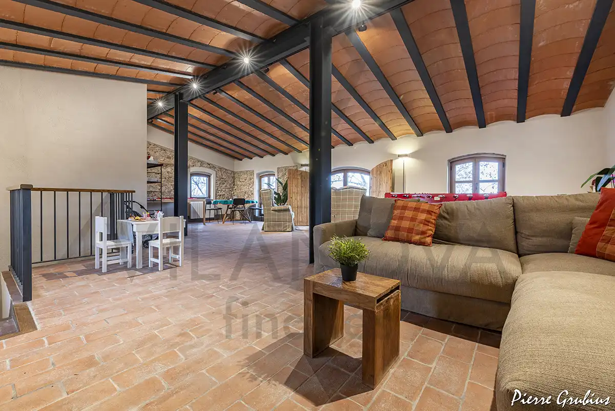 Sala d'estar de Finca rústica en venda en Riudoms amb Calefacció, Jardí privat i Terrassa