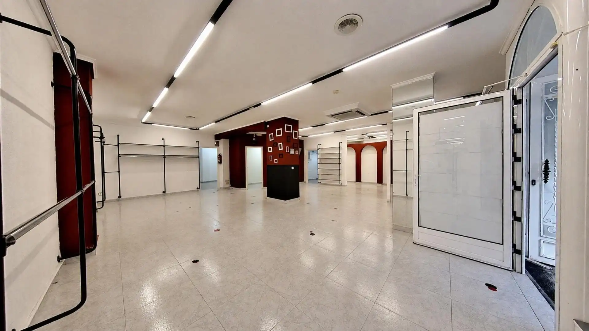 Local comercial en venda a Las Trescientas - San Francisco - Ciudad Vergel, imagen 3