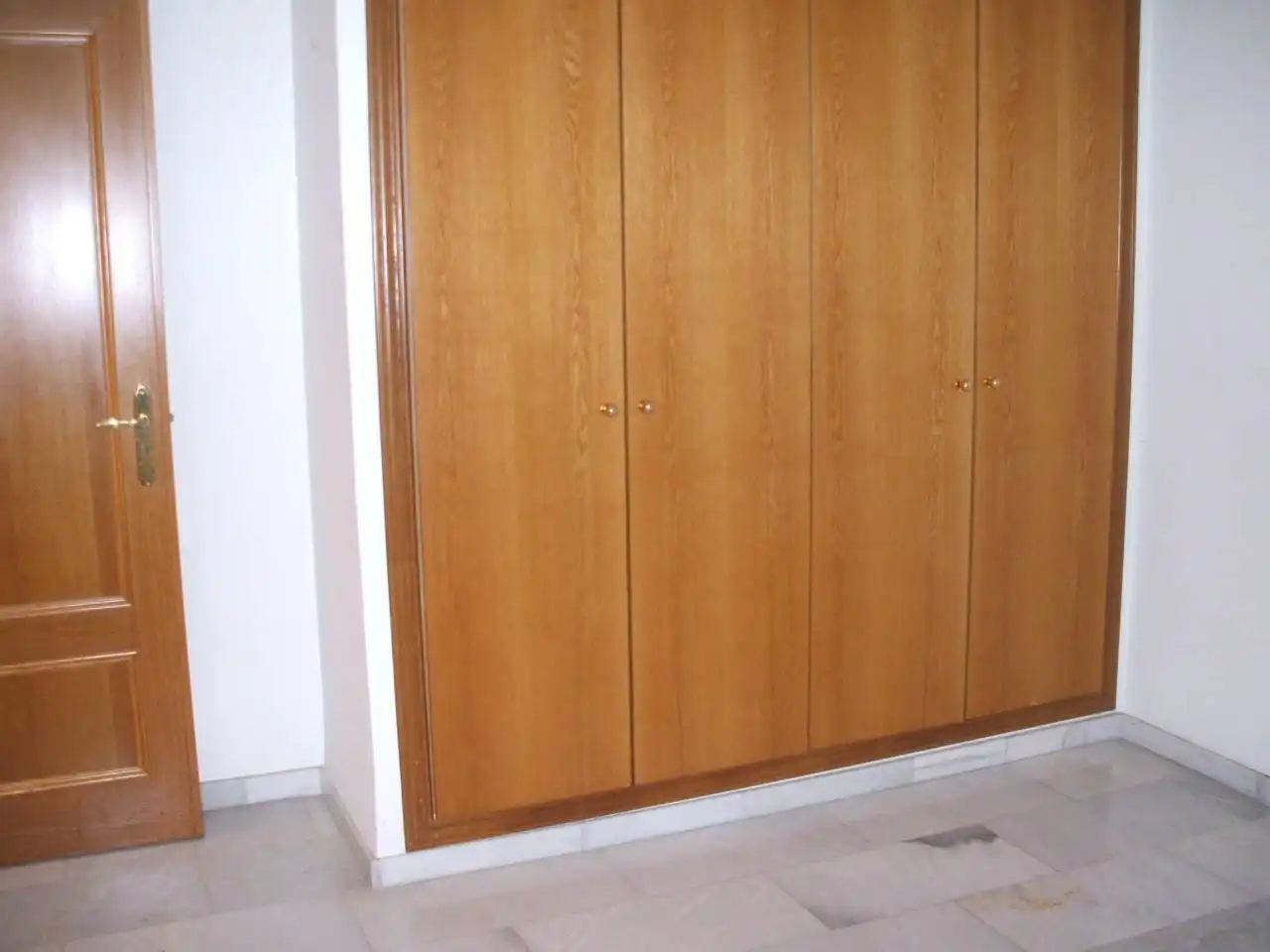 Habitación de Piso de alquiler en Valencia con Aire acondicionado y Balcón