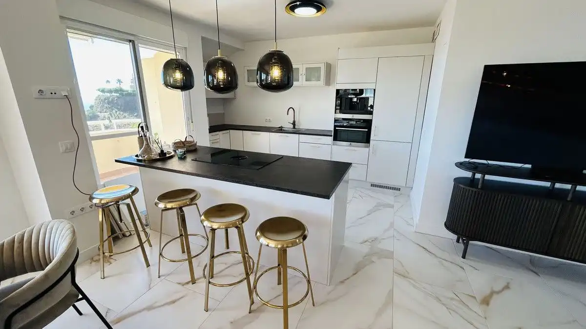 Apartament amb piscina en venda a Calahonda, imagen 18