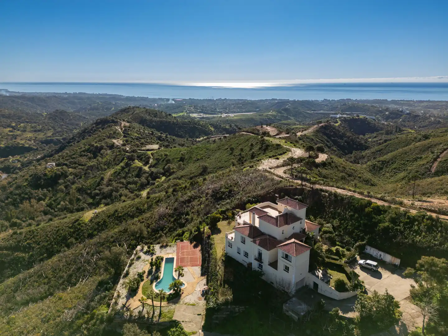 Vista exterior de Casa o chalet en venta en Estepona con Aire acondicionado, Terraza y Amueblado