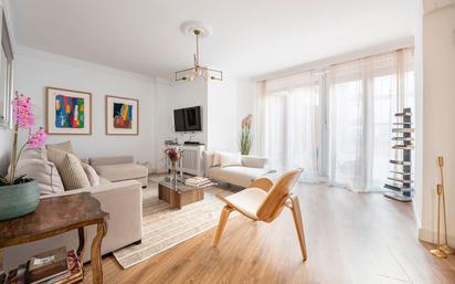 Living room of Flat for sale in  Madrid Capital  with Air Conditioner and Heating