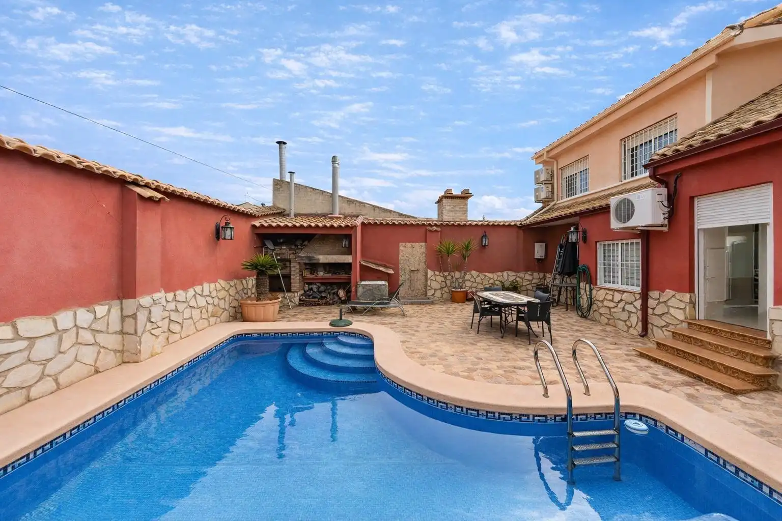 Piscina de Casa o xalet en venda en  Murcia Capital