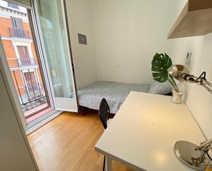 Flat to share in Calle del Carmen, 21, Sol